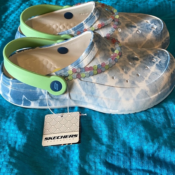 SKECHERS SHOES FOR WOMEN SIZE 9 COLOR BABY BLUE/WHITE BNWT - Picture 2 of 10